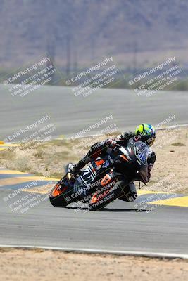 media/May-06-2024-Moto Forza (Mon) [[b33359f27d]]/1-Advanced/Session 4 (Turns 9 and 8)/